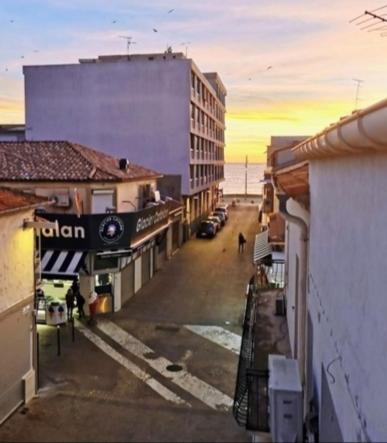 Appartement Centre Ville A Deux Pas De La Plage 勒格罗-迪鲁瓦 外观 照片